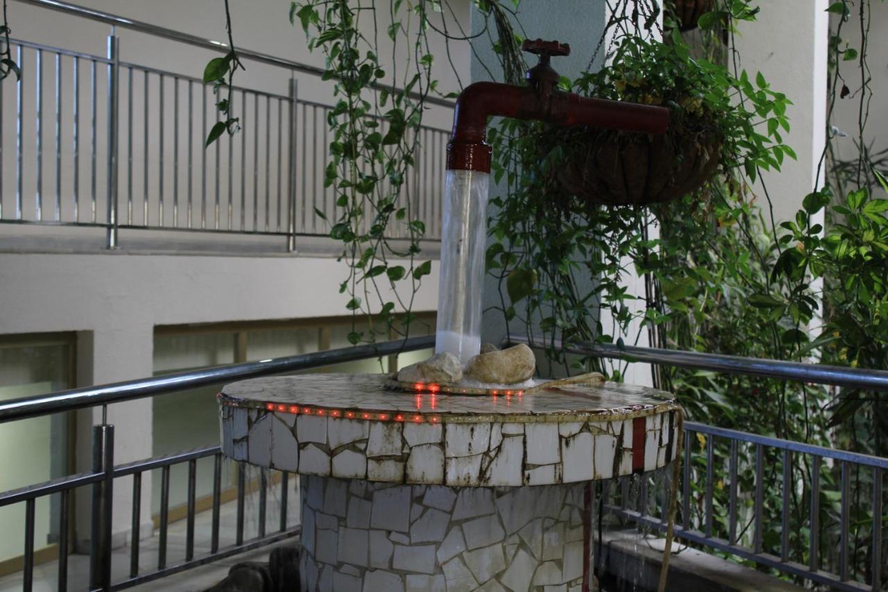 Benalbeach Complex 贝纳尔马德纳 外观 照片