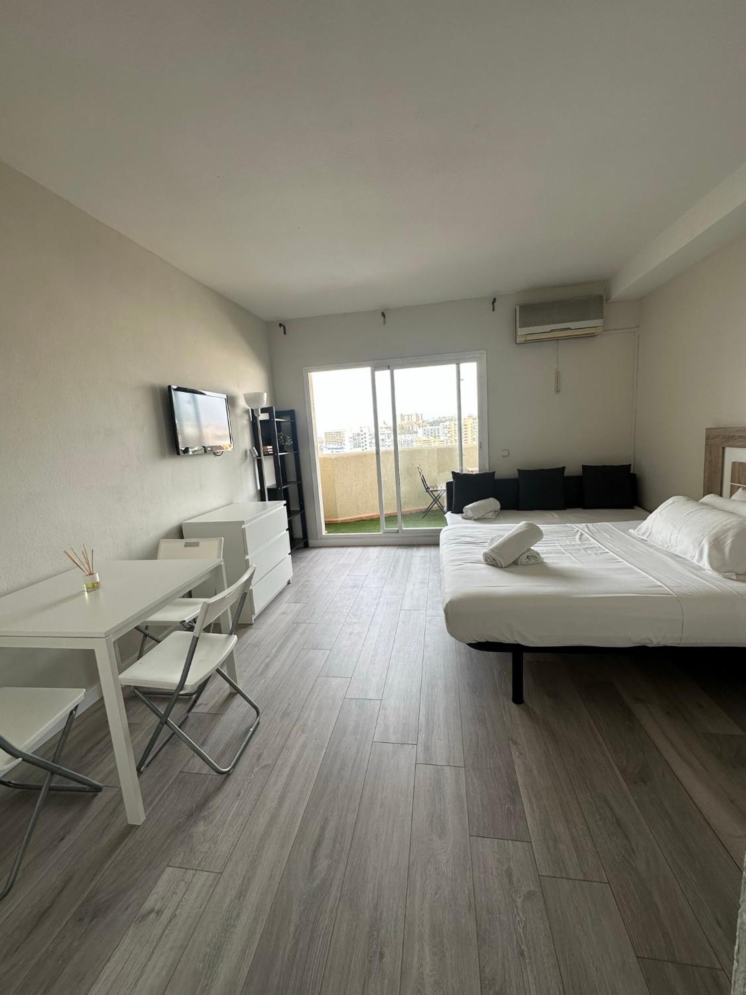 Benalbeach Complex 贝纳尔马德纳 外观 照片